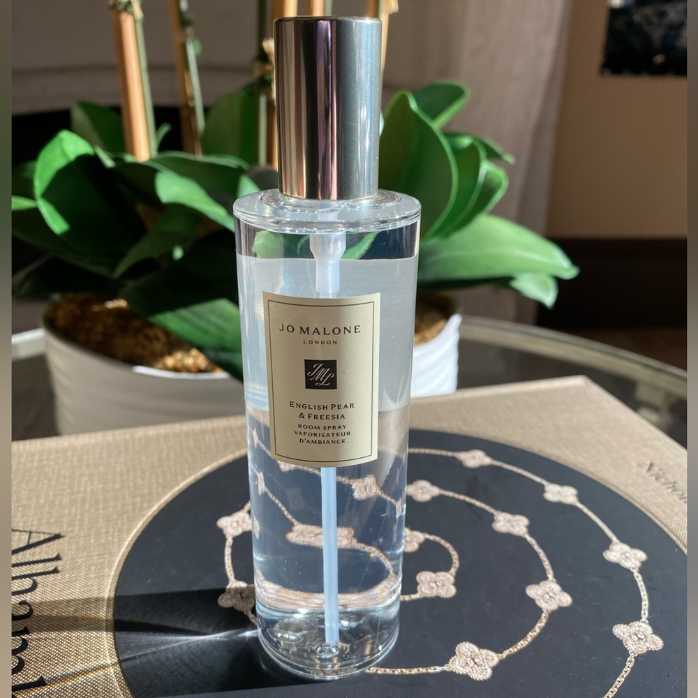 NEW IN BOX Jo Malone English Pear & Frisia Room Spray